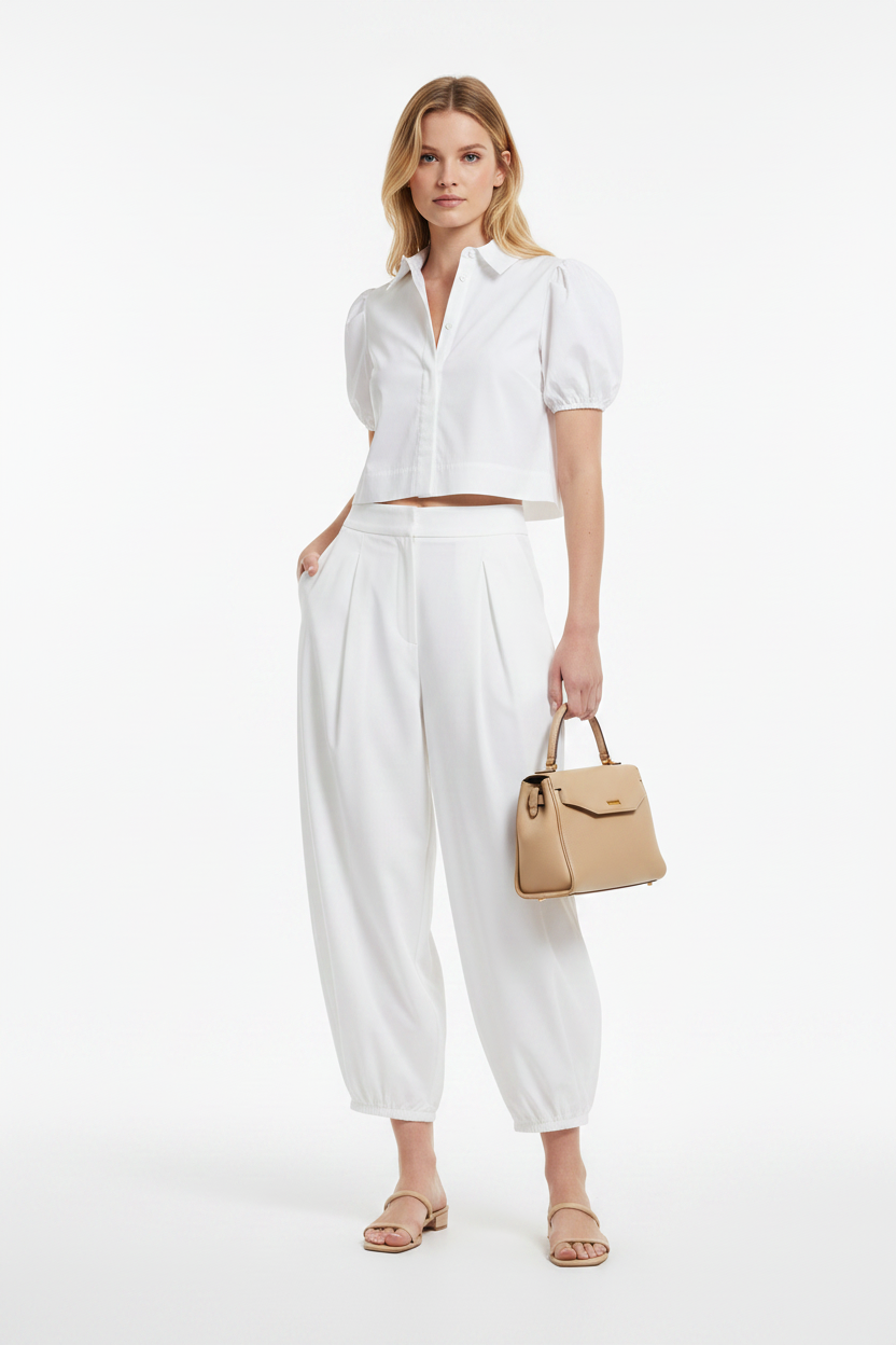 Modelka – biały total look