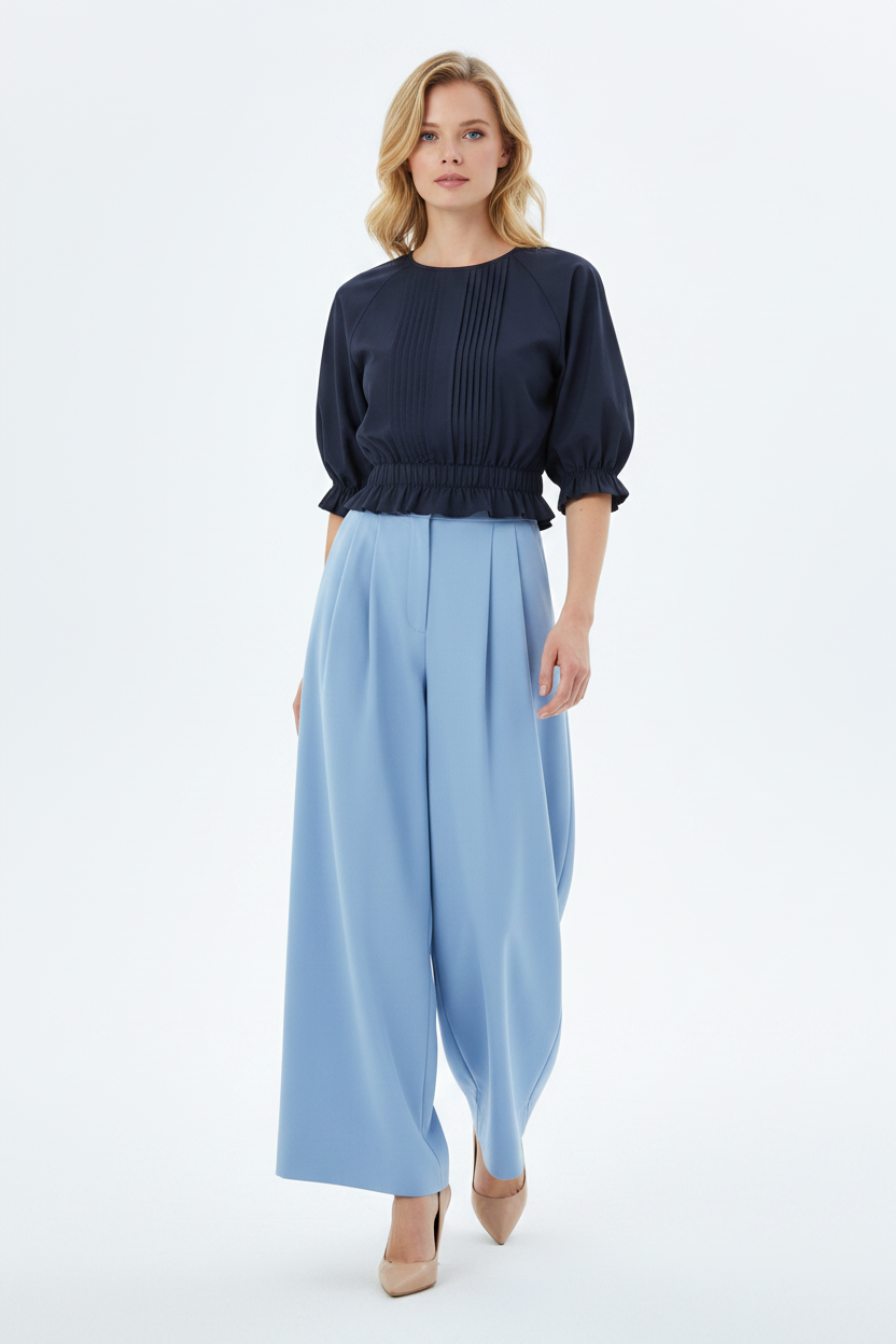 Modelka — granatowa bluzka + spodnie baby blue